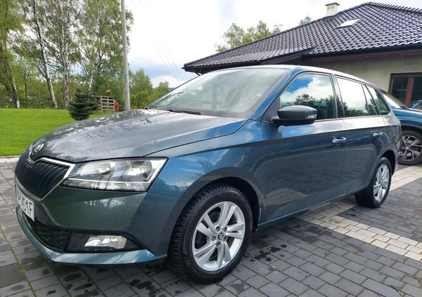 Skoda Fabia cena 24900 przebieg: 195000, rok produkcji 2020 z Rybnik małe 277